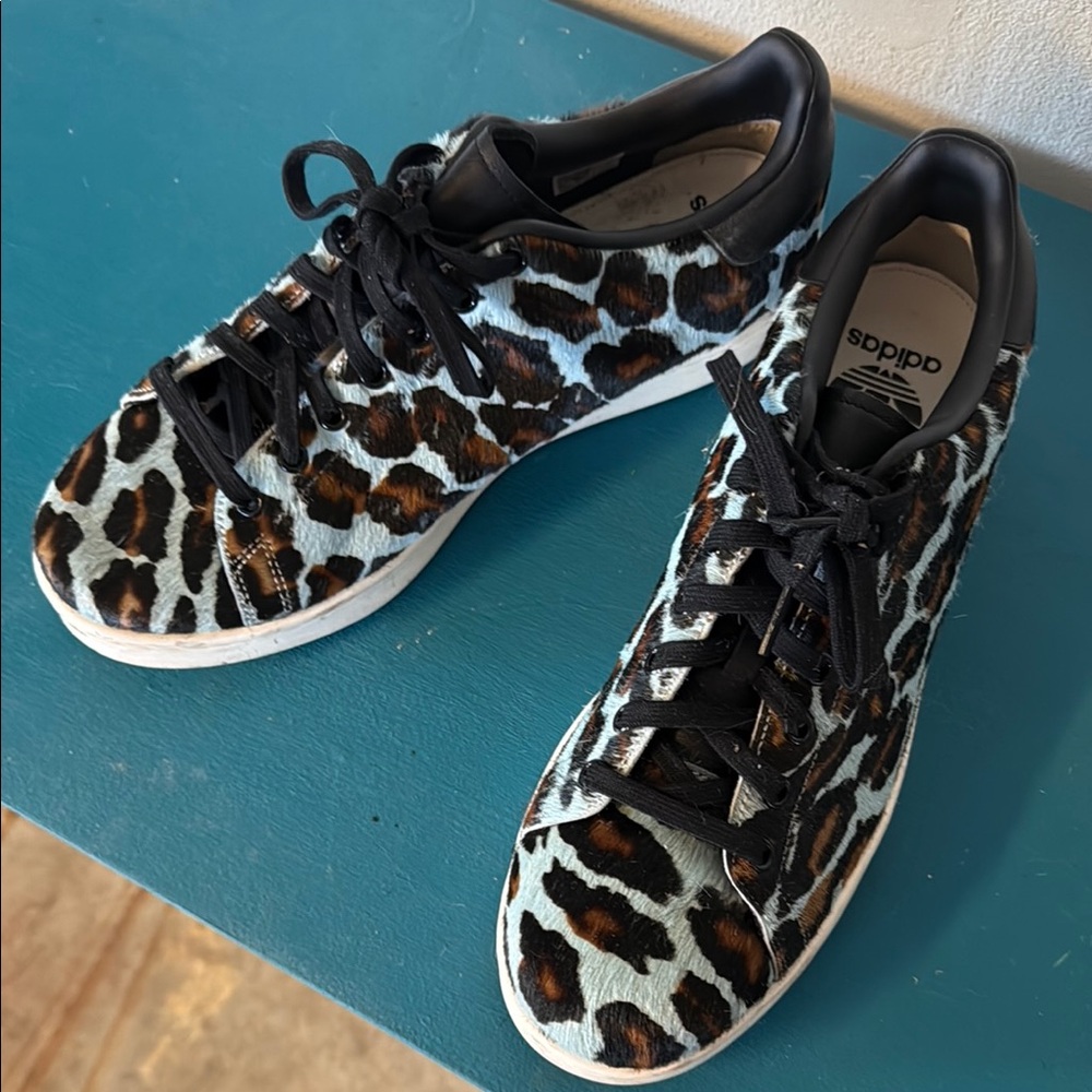 Used Adidas Stan Smith Teal/Leopard print Sneakers with Sporty Design